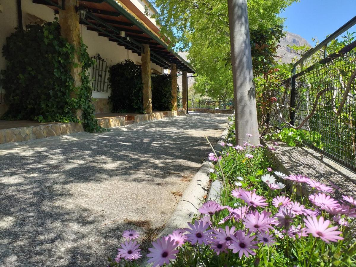 Cortijo El Cercadillo Guest House Bedmar y Garciez Ngoại thất bức ảnh